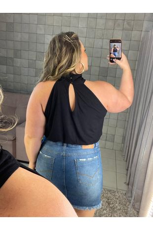 blusa-lisa-gola-alta-plus-size-it-curves1